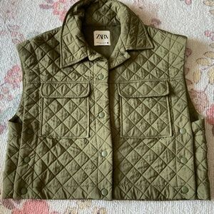 Zara quilted vest size s olive green